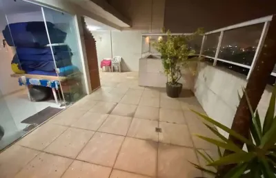 Cobertura de luxo no estuário: 3 quartos, 1 suite, 3 salas, 4 banheiros, 1 vaga de garagem, 150m² - santos-sp.