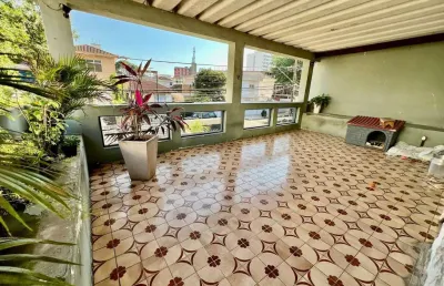 Imperdível casa à venda em santos-sp, bairro aparecida: 3 quartos, 1 sala, 3 banheiros, 2 vagas, 153m² de área