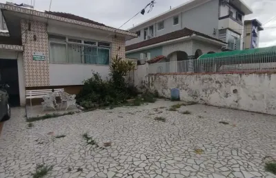 Casa à venda na vila belmiro, santos-sp! 3 quartos, 1 sala, 2 banheiros, 6 vagas de garagem em 500m². agende sua visita agora!