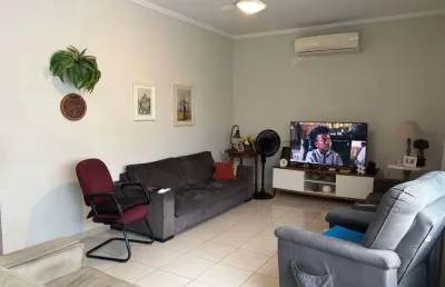 Casa com 3 quartos à venda na Rua Augusto Paulino, 104, Campo Grande, Santos