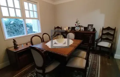 Casa à venda: charme e conforto na vila mathias santos - 3 quartos, espaço amplo 225m² e quintal paradisíaco!