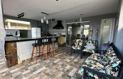 Imperdível casa à venda em santos-sp, embaré: 4 quartos, 4 suítes, 2 salas, 6 banheiros, 2 vagas, 225m². confira!