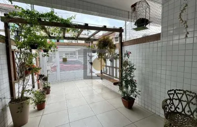 Imperdível casa à venda em santos-sp, ponta da praia: 3 quartos, 1 suíte, 4 banheiros, 2 vagas de garagem, 342m².