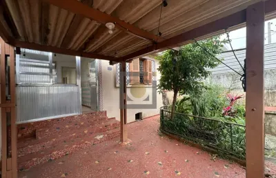 Casa à venda em santos-sp, macuco: 3 quartos, 1 banheiro, 3 vagas de garagem, 190 m² de área. aproveite!