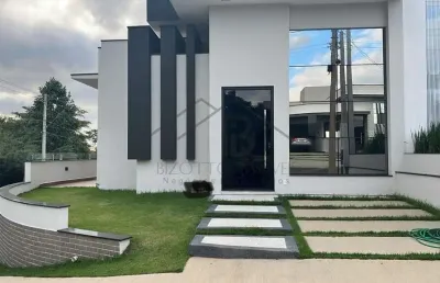 Linda casa condomínio mantova em indaiatuba sp, cozinha e sala integrados, piscina privativa, 3 suítes, ótima localização, área de lazer completa!!