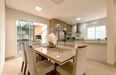 Lindo sobrado a venda no condomínio villa ytu - jd dos império - 3 dorm sendo 1 suíte com closet - acabamento refinado e cozinha completa!