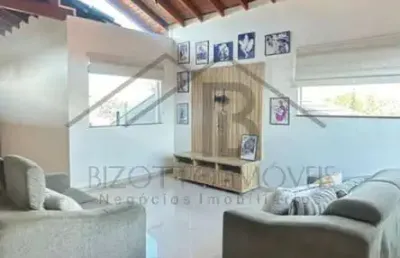 Lindo sobrado no residencial vila inglesa, com 4 dormitórios sendo todos suites