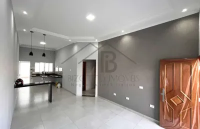 Imperdível! casa à venda em salto-sp, no jardim panorama: 2 quartos, 1 suíte, 1 sala, 2 banheiros, 2 vagas de garagem, 80m².