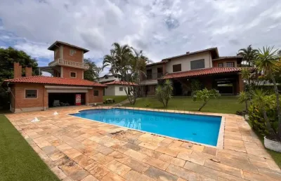 Aluga-se ou vende-se uma belissima chacara no residencial mosteiro de itaici na cidade de indaiatuba, cidade localizada a 1 hora da capital paulista