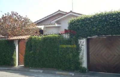 Sobrado tremembé - 2 dormitórios e 3 suites - 6 vagas