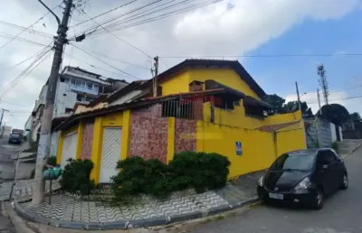 Sobrado á venda no jardim virginia bianca - 3 dormitórios e 2 vagas.