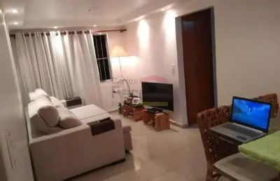 Apartamento à venda com 2 dormitórios, 1 vaga no jardim peri