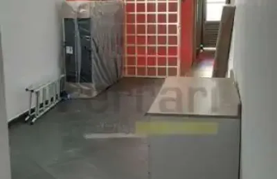 Sobrado comercial ou residencial, a venda, água fria, salas, ou 02 dormitórios, 02 vagas