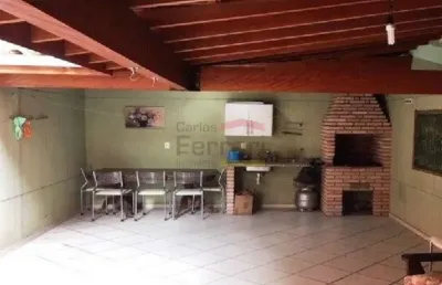 Sobrado amplo na parada inglesa com 3 suítes, sacada e quintal