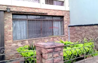 Sobrado região lar center com 5 vagas e edicula completa