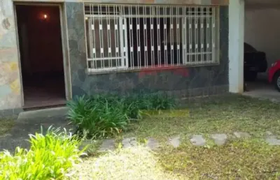 Casa térrea no jardim floresta, 3 dormitórios, sendo 2 suítes, 2 banheiros, 577 m2 área total