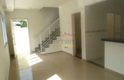 Sobrado próximo da avenida imirim, contendo 2 suítes, 2 vagas
