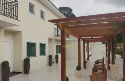 Casa em condomínio no horto /tremembé com 4 suítes, 6 vagas de garagem, piscina e churrasqueira