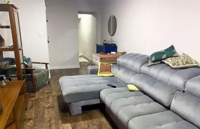 Sobrado na região do jardim japão, 3 dormitórios, sendo 1 suíte, 2 vagas
