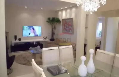 Casa térrea, jardim frança, reformada, modernizada, 4 dormitórios, 3 suítes, sótão, quintal, churras