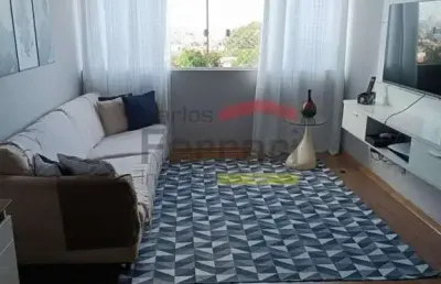 Apartamento duplex com 3 dormitórios, sendo 1 suíte, 2 vagas de garagem