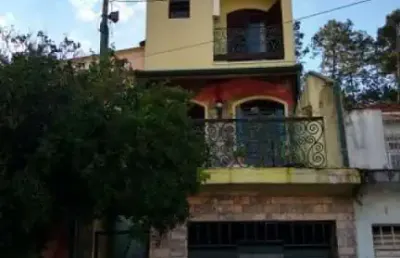 Sobrado travessa da av.cel.sezefredo fagundes, 3 suítes, 1 vaga