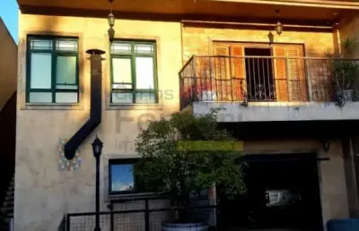 Sobrado auto padrão na vila paiva, com 4 suítes, 8 vagas, piscina com aquecimento a gás.