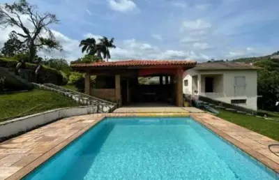 Chácara em atibaia - 400 m2 de área contruída. 6.000 m2 de terreno