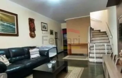Sobrado na agua fria 3 dormitórios / 2 vagas / lateral lateral e dependência