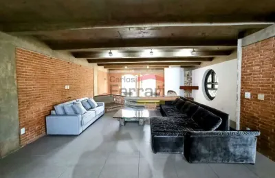 Casa de alto padrão à venda  no pé da serra - 3 suítes, piscina, área gourmet e salão de festas!