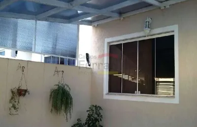 Sobrado na vila nova mazzei contendo 3 dormitórios, sendo 1 suíte, 2 vagas e quintal