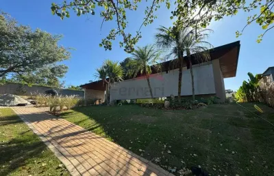 Casa térrea  à venda com 3 suítes e no condomínio figueira garden