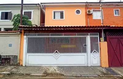 Sobrado à venda na água fria com 3 dormitórios sendo 1 suite, 2 vagas de garagem!