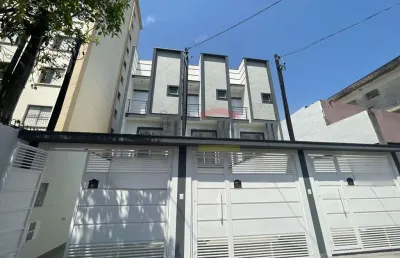 Sobrado localizado no lauzane paulista com três suítes, churrasqueira e duas vagas.