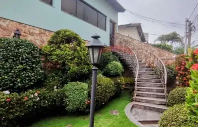 Casa com 3 quartos para alugar na Rua Eduardo Vicente Nasser, 178, Barro Branco (Zona Norte), São Paulo