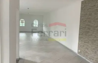 Sobrado comercial para locação na avenida água fria!