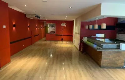 Slão comercial com 130m² para alugar na rua francisca júlia!