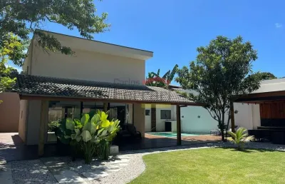 Casa de alto padrão a 300m da praia de boiçucanga - são sebastião-sp