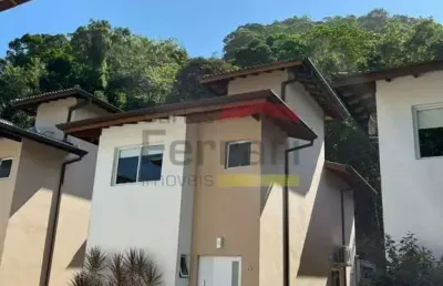 Casa em condomínio fechado com 3 quartos à venda na Rua Benjamin Manoel dos Santos, 384, Boiçucanga, São Sebastião