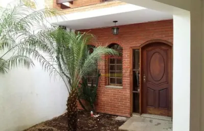 Casa assobradada na vila nivi com 273 m ² / 3 dormitórios / 1 suíte/ 2 vagas
