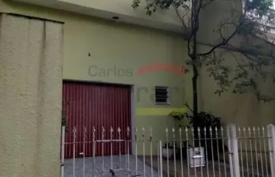 Casa assobradada no horto florestal com 280 m² área construída / 3 dormitórios/ 1 suíte / 4 vagas