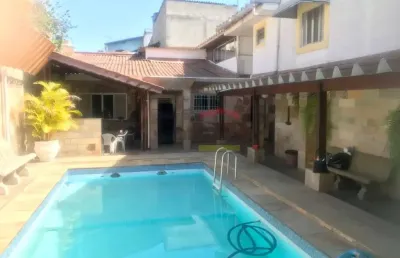 Casa assobrdada a venda  na vila ede - 4 dormitórios e 5 vagas