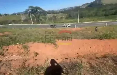 Terreno à venda com 360 metros no condomínio elementum atibaia