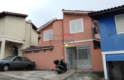 Sobrado em condomírio fechado com 4 dormitórios, 2 vagas de garagem + lazer