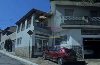 Casa à venda na Rua Florinéia, 384, Água Fria, São Paulo