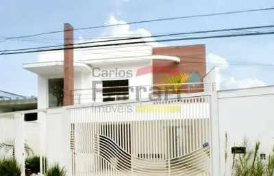 Sobrado no jardim frança, com 4 quartos, 4 vagas e piscina