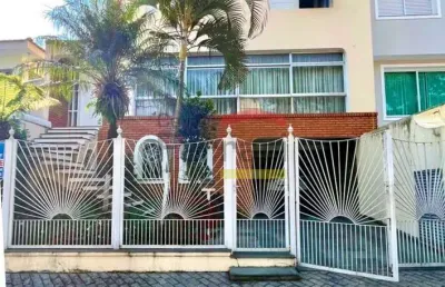 Sobrado amplo no jardim frança, piscina 4 dormitórios, 1 suíte, 3 vagas de garagem, 288 metros uteis