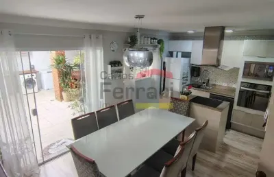 Sobrado no jaçanã com 3 dormitórios, sendo 1 suíte, 2 vagas de garagem