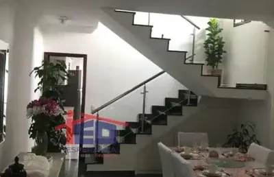 Casa com 4 quartos à venda na Vila Osasco, Osasco 