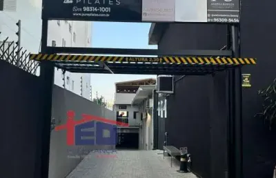 Sala comercial para alugar na Av Dr Martin Luther King, Vila São Francisco, São Paulo